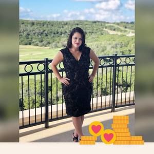 Meet your Posher, Eva